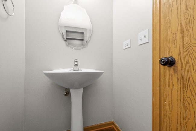 Building Photo - 25273 Faraday Rd