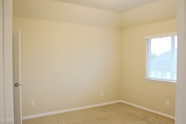 Building Photo - 19022 Pinewood Point Ln