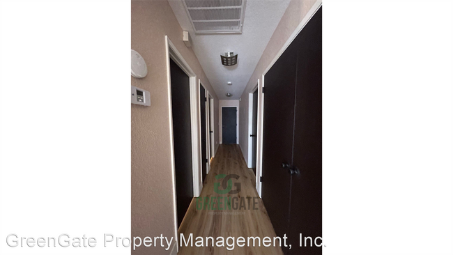 Building Photo - 2 br, 1 bath House - 1102 Cedar Creek Dr U...