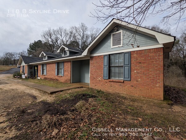 Building Photo - 118B Skyline Dr.