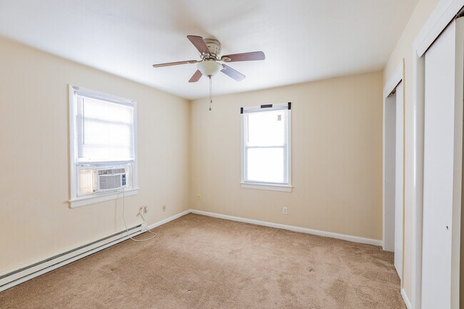 Building Photo - 9101 Hammett Ave