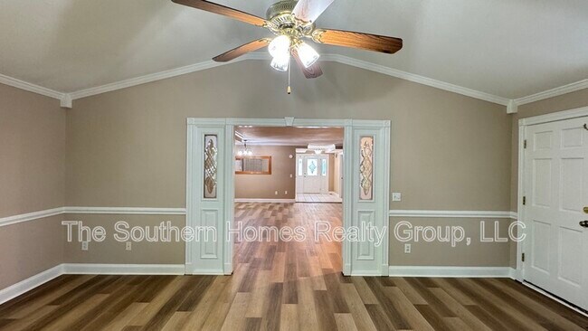 Building Photo - 2520 Sullins Rd
