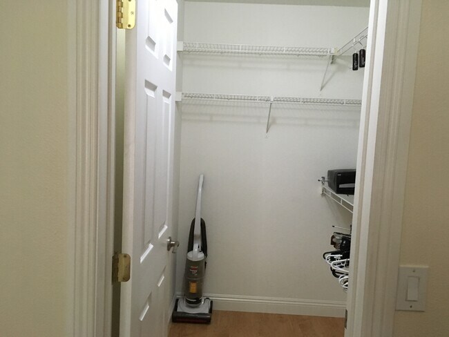 Includes walk-in closet - 25252 Via Lido