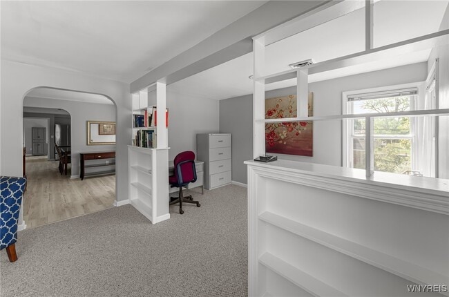 Building Photo - 273 Division St