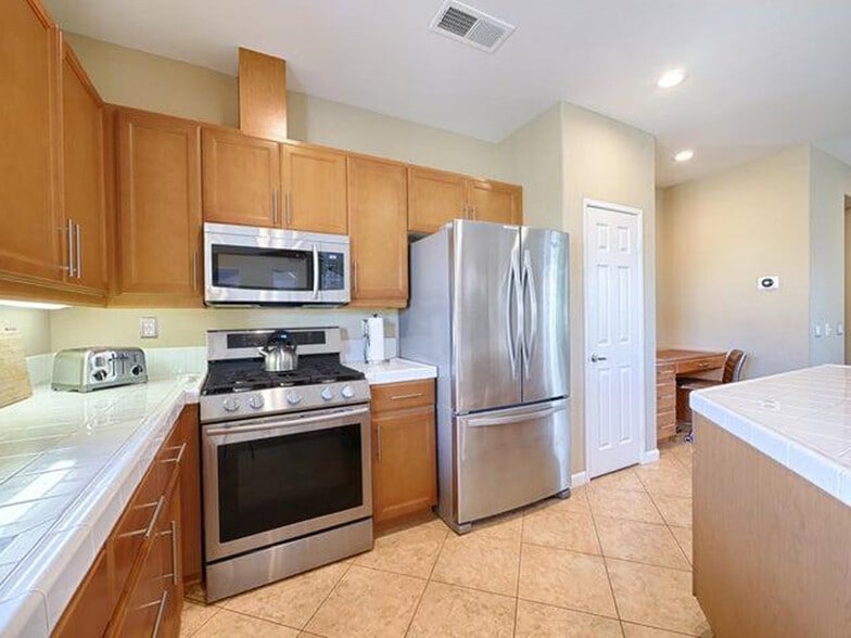 Building Photo - 80596 Key Largo Dr