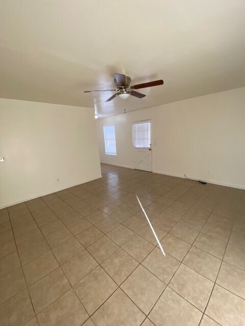 Building Photo - 2730 E Belleview St