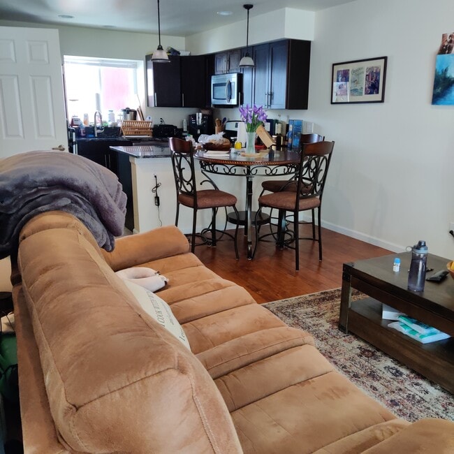 Building Photo - 6533B 5th Ave NE