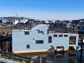 Building Photo - 12 A Dock