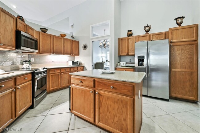 Building Photo - 6545 Chestnut Cir