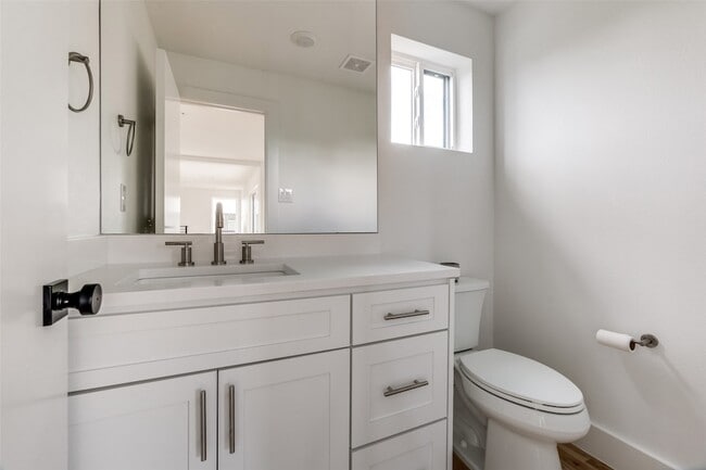 Building Photo - 1612 Grigsby Ave