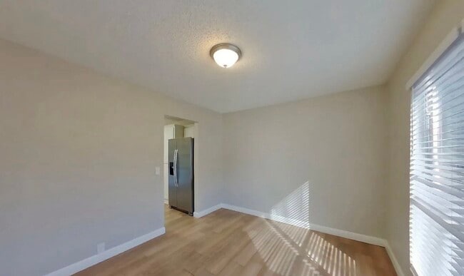 Building Photo - Modern 3-Bedroom Sanctuary in a Sought-After Location