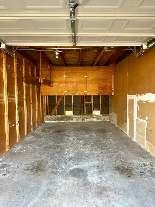 Building Photo - 55+ Huntington Beach Condo – Pools, Pickle...