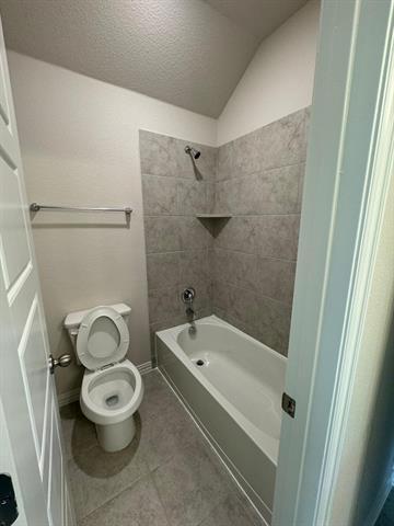 Building Photo - 1201 Indianola Trl