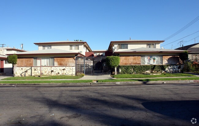 Primary Photo - 327-329 W Lime St
