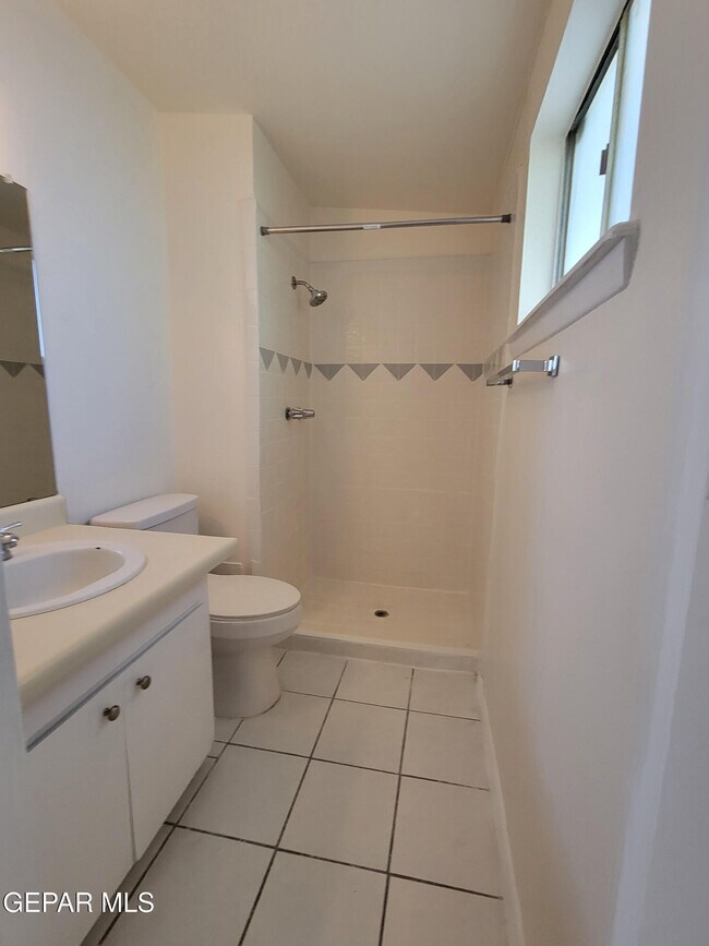 Building Photo - 7204 Alto Rey Ave