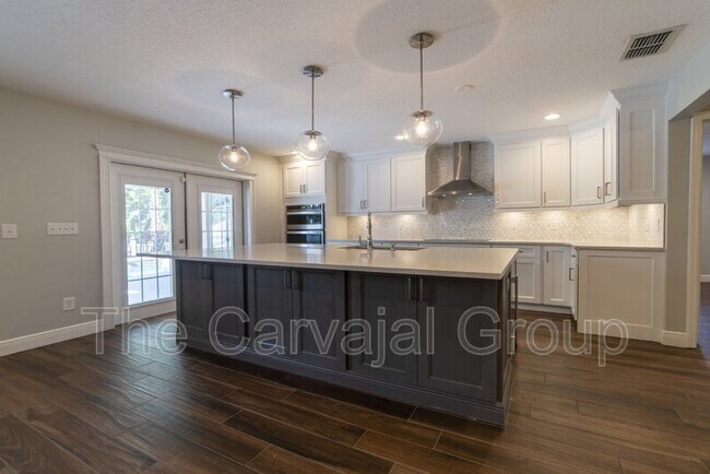 Building Photo - 1432 Bella Coola Dr