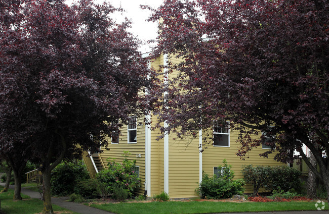 Building Photo - Steele Street Apartments