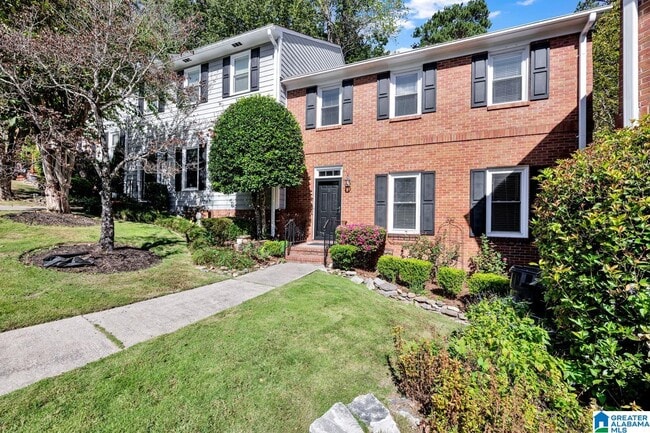 Primary Photo - 25 The Falls Dr