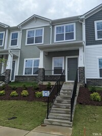 Building Photo - 912 Robbie Jackson Ln