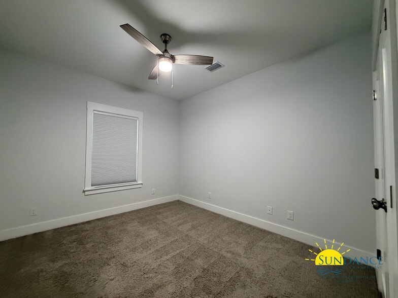 Building Photo - 1510 Ponderosa Rd W