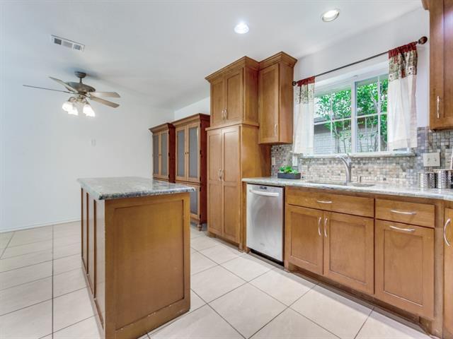 Building Photo - 6608 Robin Willow Ct
