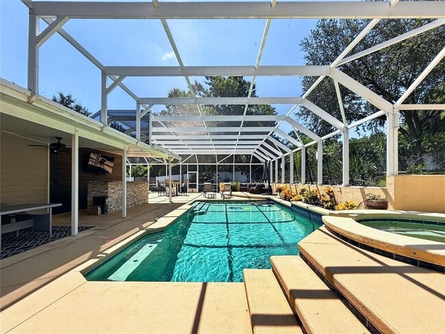 Building Photo - 33721 Spring Dr