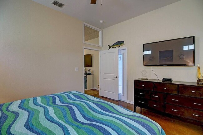 Building Photo - 2212 TX-361