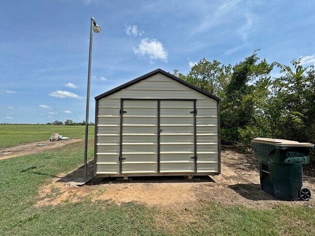 Building Photo - 2478 Hintz Rd