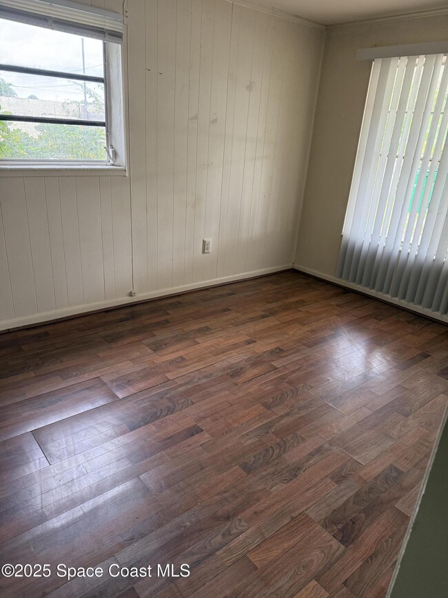 Building Photo - 1970 Knotty Pine Rd