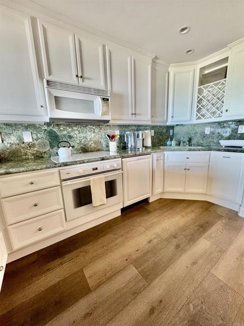 Building Photo - 1552 Camino Del Mar