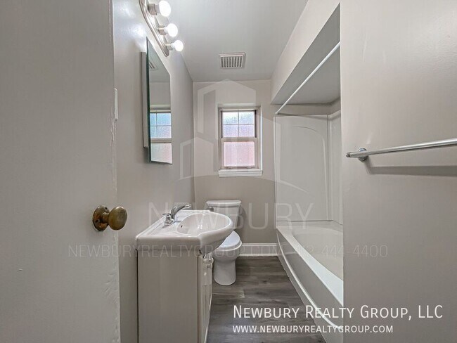 Building Photo - 319 San Juan Dr