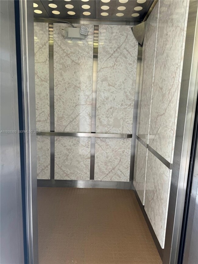 Building Photo - 149 Preston Way