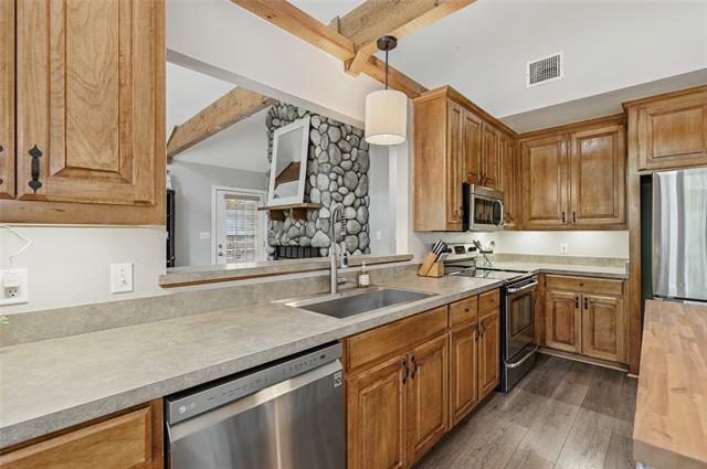 Building Photo - 5 Juanita Dr