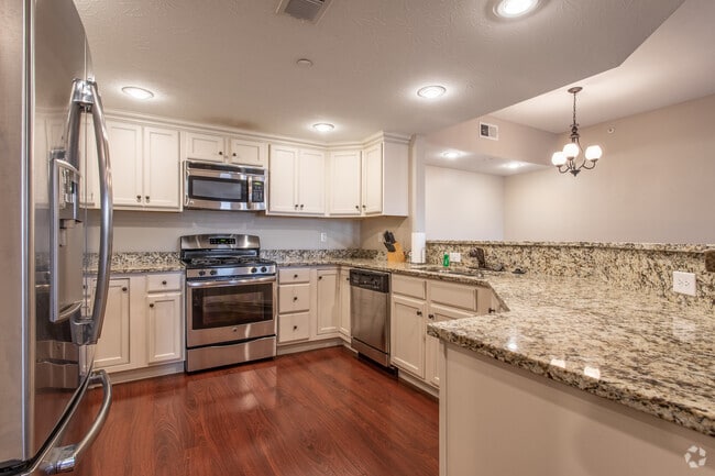 Interior Photo - Eagle View Luxury Apartments