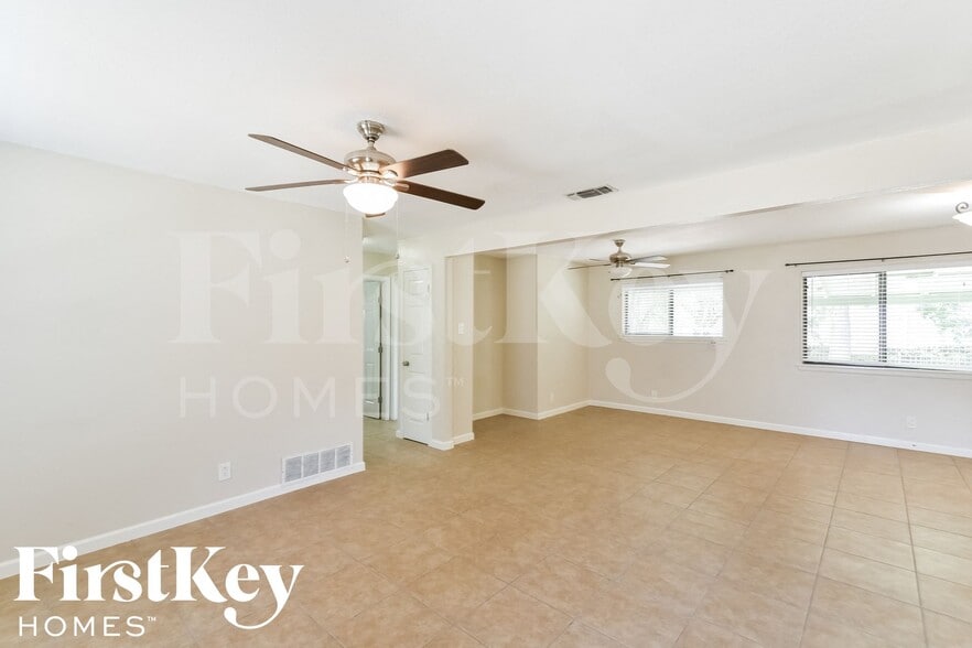 Building Photo - 11205 Lone Shadow Trail