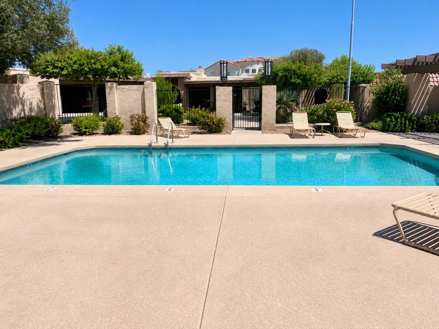 Building Photo - 6724 N Ocotillo Hermosa Cir