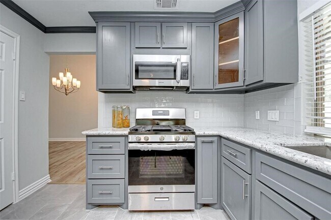 Building Photo - 2615 Woodstream Blvd