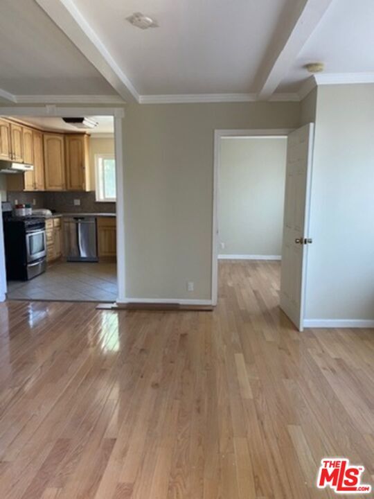 Building Photo - 12823 Kling St