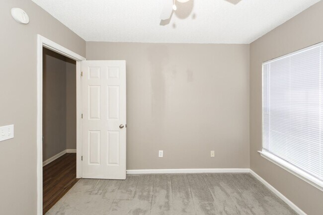 Building Photo - 3 Bedroom 2 Bath Home in Scotts Mill - Summerville