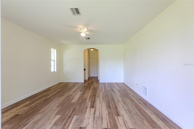 Building Photo - 25206 Nocturne Ln