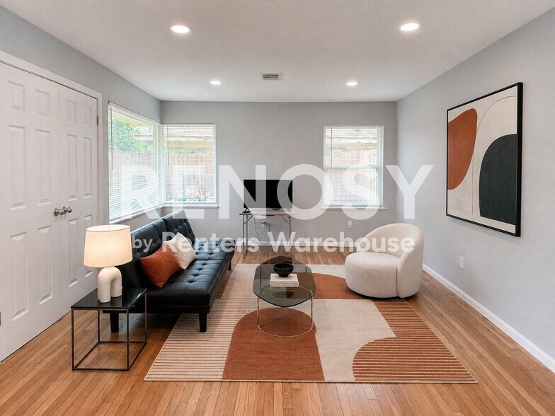 Building Photo - 6010 Ridgeway Dr