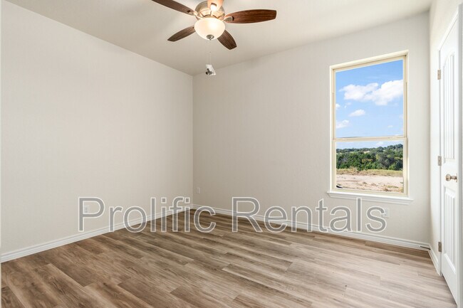 Building Photo - 103 Levi Ct