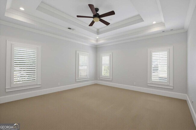 Building Photo - 1452 Woodland Hills Dr NE