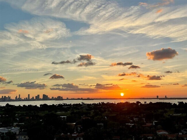 Building Photo - 5750 Collins Ave