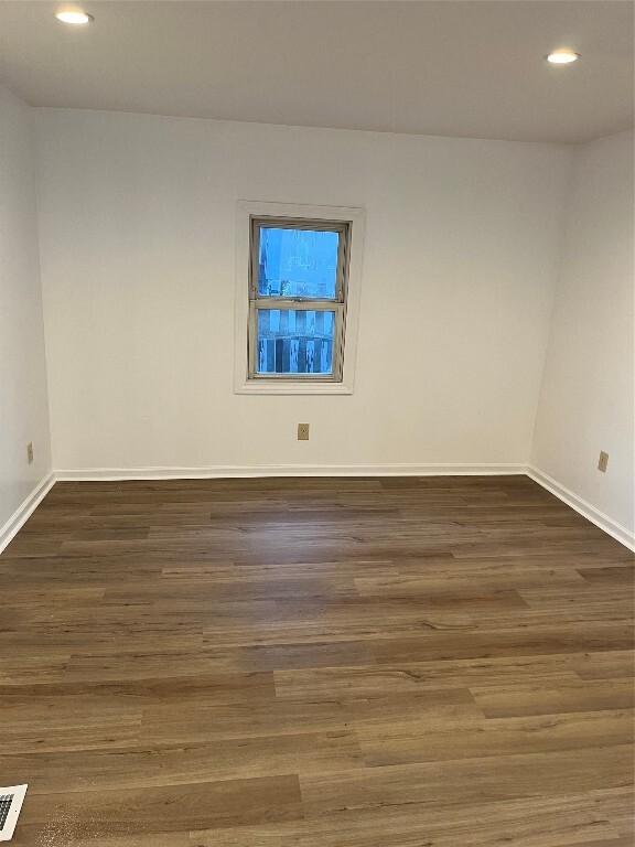 Building Photo - 254 E 30th St