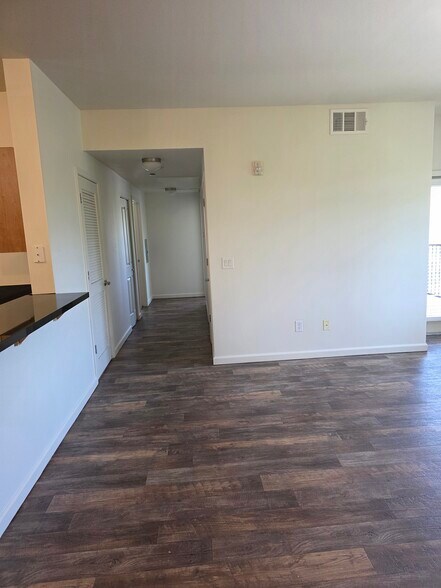 Building Photo - 1450 Idlewild Dr