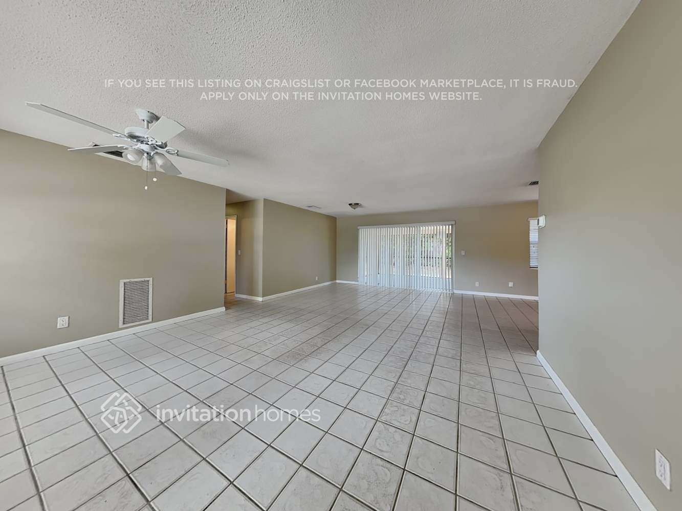 Building Photo - 2540 SW 11th Ct