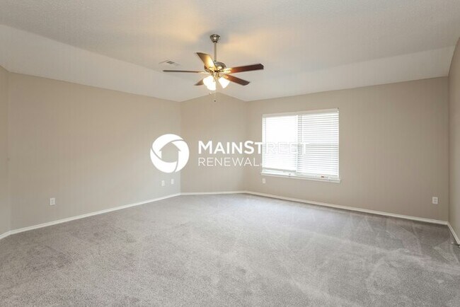 Building Photo - 3 Bedroom Pet-Friendly Home in Lancaster, TX with Main Street Renewal