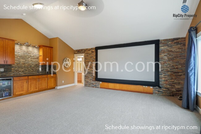 Building Photo - 22314 SW Mandan Dr