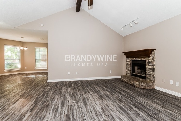 Building Photo - 2305 Randi Rd